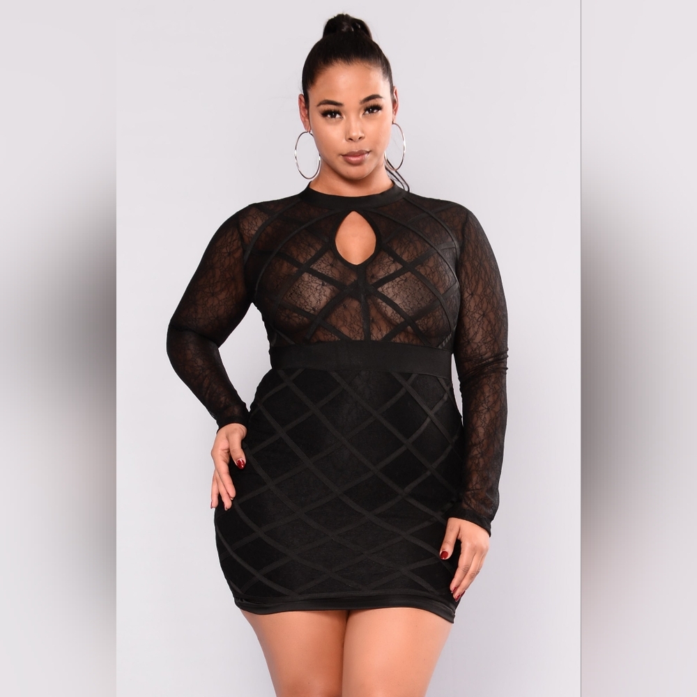 Black bodycon dress